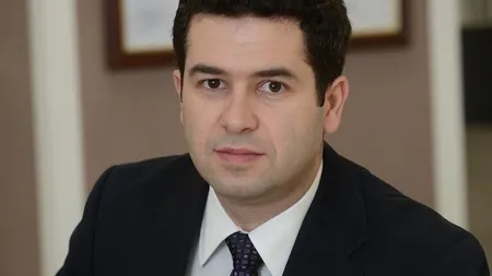 De cate ori creste costul renovarii baii si a bucatariei daca folosesti adeziv de calitate inferioara