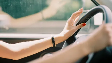De ce sunt femeile mai reticente decat barbatii la masinile care se conduc singure