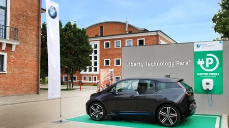 Prima priză publică de alimentare a mașinilor electrice din Cluj-Napoca