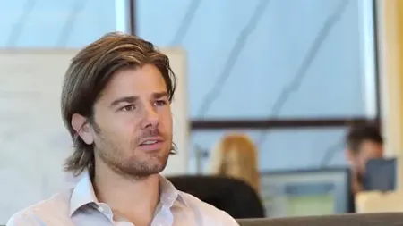 De ce a esuat experimentul CEO-ului care si-a taiat salariul cu 90% pentru a mari lefurile angajatilor