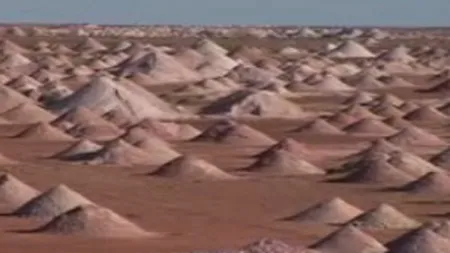 Orasul minier unde mii de locuitori traiesc sub pamant (Video)