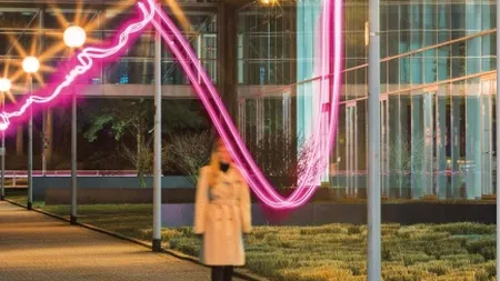 Solutiile Deutsche Telekom pentru orase inteligente: Aplicatia care identifica si rezerva spatii de parcare