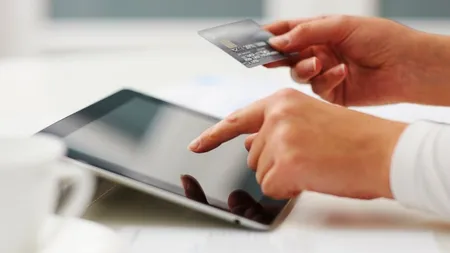 Shopping online: Cum se explica diferentele la plata cu cardul