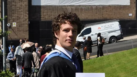 Români de succes în UK: Povestea tânărului care luptă împotriva cancerului prin inginerie