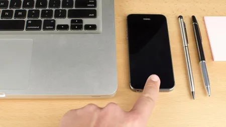 Amprenta digitala sau scanarea irisului, preferate in locul parolei pentru accesarea serviciilor financiare