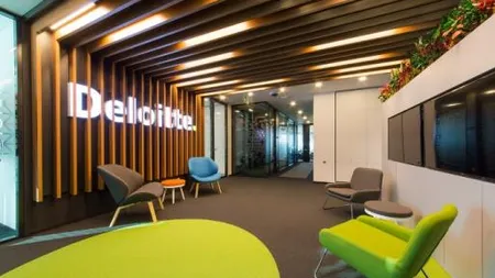 Arhitecții de la HTO s-au ocupat de amenajarea birourilor Deloitte din clădirile The Mark și Oregon Park FOTO