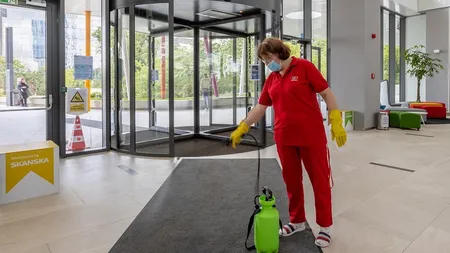 Clădirea din București unde angajații sunt scanați cu camere de termoviziune și opriți dacă au peste 37,3 grade