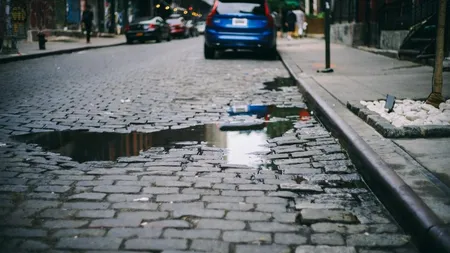 Solutie la criza locurilor de parcare: Primariile sa ofere discount si subventii pentru parksharing