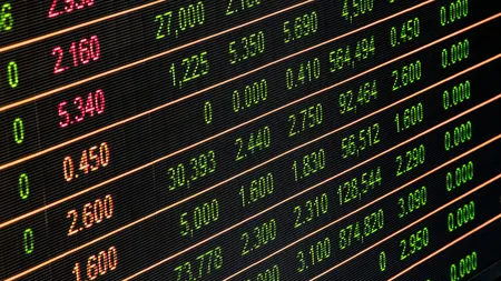 IRCC creează probleme românilor. Persoanele care au rate, riscă să plătească mai mult din octombrie