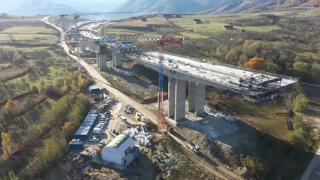 Primul tronson din Autostrada Sibiu - Pitești, aproape gata! Autoritățile au anunțat când se dă liber la circulație. Cum arată acum cel mai așteptat proiect rutier din România - VIDEO