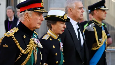 „Priveghiul Prinților” la căpătâiul Reginei Elisabeta a II-a. Astăzi are loc unul dintre cele mai mari evenimente istorice