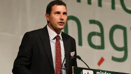 Gestul scandalos al ministrului Mediului. Tanczos Barna, în genunchi, la finala Cupei Românei