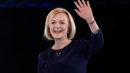 Marea Britanie, pe marginea prăpastiei. Liz Truss și-a dat demisia din funcția de premier după nici două luni de mandat