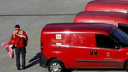 10.000 de poștași britanici rămân fără loc de muncă. Anunțul făcut de Royal Mail