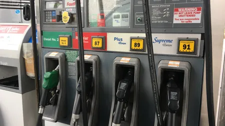 Criză de combustibil! 15% dintre benzinării au închis. Francezii stau și ore întregi la cozi