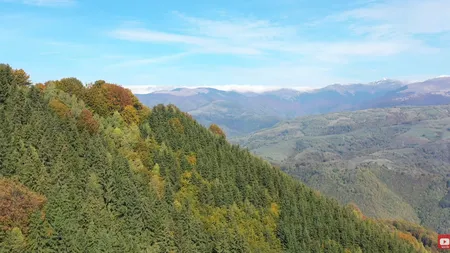 Autostrada Sibiu–Pitești va trece prin Țara Loviștei, ținutul uluitor de care puțin știu. Cum arată meleagurile, văzute din dronă