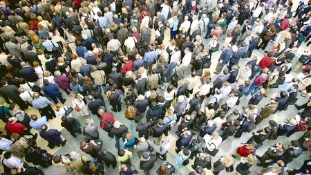 Populația României continuă să scadă, iar îmbătrânirea demografică se accentuează