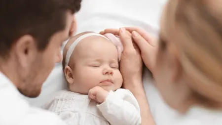 Declinul demografic este adevărata criză! Deputatul PNL, Robert Sighiartău, a propus un pachet legislativ pentru a susține creșterea natalității