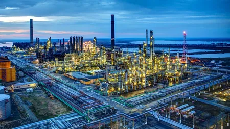 Petromidia, cea mai mare rafinărie din România, profit record la nouă luni: 161 de milioane de dolari net. Rafinăria a mers la capacitate maximă în ultimul trimestru