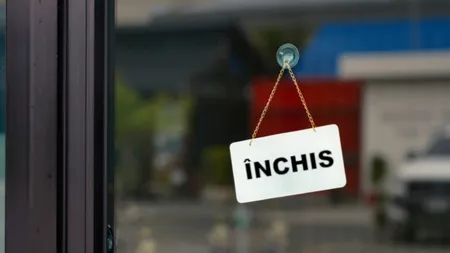 Aproape 31.000 de firme au pus lacătul pe ușă în 2022!