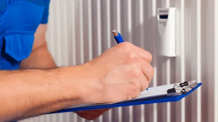 Obligația de a monta repartitoare ar putea fi amânată! Când vor trebui românii să le monteze