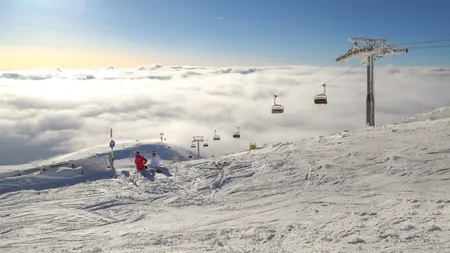 Românii pot schia și la finele lunii martie. Iată zonele încă deschise turiștilor