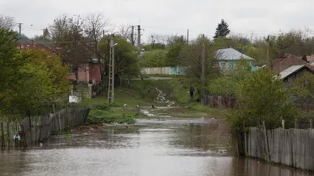 Vin INUNDAȚIILE în România. Sunt vizate mai multe regiuni până joi seara