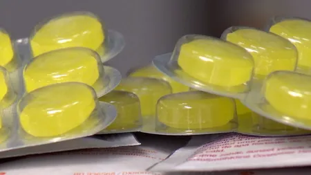 Pastilele de gât, nocive pentru bolnavi. Avertismentul specialiştilor: Într-o cantitate e medicament, în alta e otravă