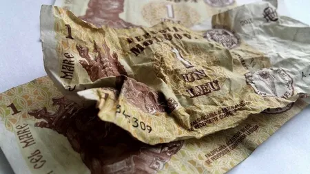 Ce faci atunci când ai bani dar sunt rupți. Instituțiile care sunt obligate să schimbe bancnotele atunci când nu mai sunt conforme