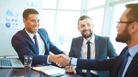 Angajatori de Top București pun la dispoziție peste 7.000 de joburi. Ce oferte de muncă includ salarii de peste 2.000 de euro