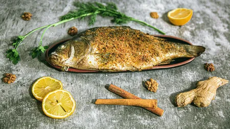 De Buna Vestire se mănâncă pește. Cât trebuie să scoatem din buzunar pentru o masă cu peşte, în post, după ce au fost raportate creșteri de peste 30%