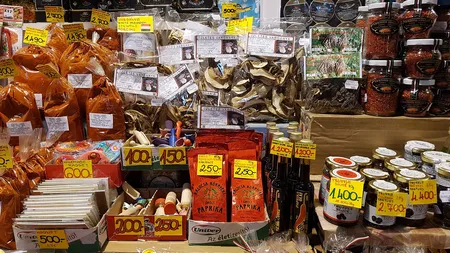 Guvernul Ungariei, măsuri anti-criză: promoţii de 10% obligatorii în supermarketuri după ce alimentele s-au scumpit cu 43%