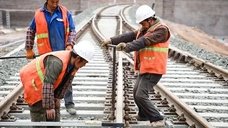 Salarii prea mici pentru lucrătorii străini! Pe ce bani trăiesc angajații din afara UE în România? Iată datele de la Ministerul Muncii