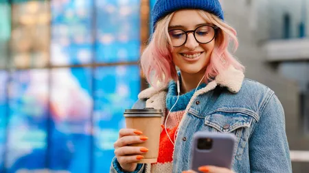 Mai mult de 50% dintre candidaţii din Generaţia Z vor salarii mai mari. 2 din 5 nu se angajează în domeniul studiat