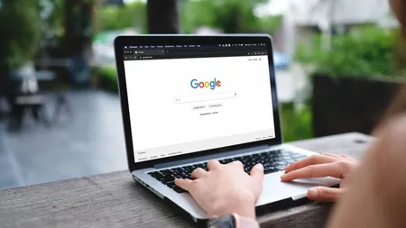 Se schimbă regulile pentru utilizatorii Google. Compania vrea să le ia banii utilizatorilor fără să îi mai întrebe înainte