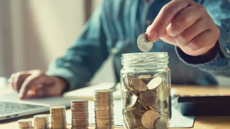 Vești proaste pentru bugetari. 2024 aduce reorganizări și reduceri de cheltuieli bugetare