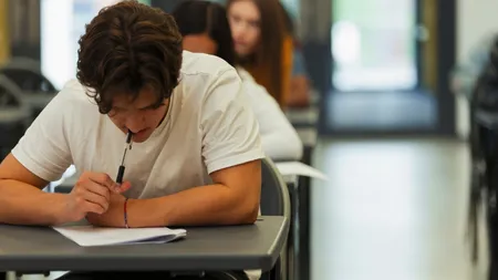 Anunț important pentru toți elevii! La ce oră încep probele scrise de la BAC 2023. Ce prevede regulamentul pentru candidaţii care întârzie la examen