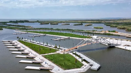 Investiție de aproape 4 milioane de euro într-o comună din România. Primăria a construit un port de la zero. Mii de oameni au fost prezenți la inaugurare