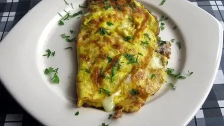 Dacă mergi în Eforie Nord trebuie să știi cât trebuie să scoți din buzunar pentru o omletă la o terasă