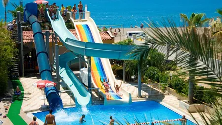 Agenţia de turism Bonjour Tour şi-a cerut insolvenţa. Ce se întâmplă cu clienţii care au cumpărat vacanţe în 2023