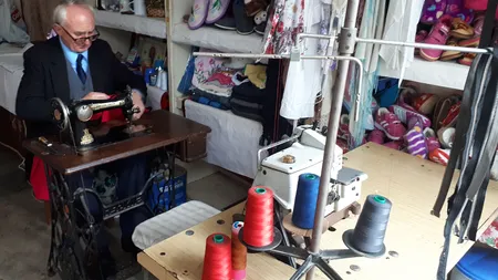 Bonus de 25 de euro dacă-ţi repari pantofii şi nu îi arunci la gunoi. Ţara care pune preţ pe reciclarea hainelor. Ce este fenomenul fast-fashion