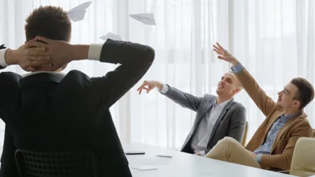 Românii muncesc mai puțin decât toți angajații din UE. Durata vieţii profesionale a fost de 36,5 ani în 2022 în UE. Raport Eurostat