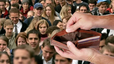 Analiză Wall Street Journal. Cetățenii din UE, tot mai săraci. „Am văzut o mare schimbare în comportamentul europenilor”