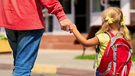 An școlar 2023-2024. Cele patru excepții prin care părinții pot intra în școli. Noua lege a educației impune reguli stricte