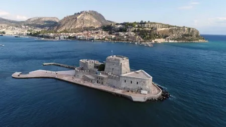 Vești bune pentru turiști! O insulă din Grecia, destinația preferată a românilor, se redeschide după cinci ani