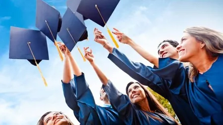 România are peste 3,5 milioane de elevi și studenți, dar numărul absolvenților scade