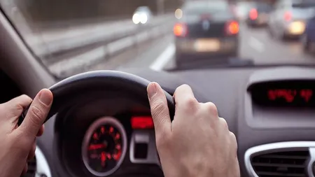 Ireal ce se întâmplă la stat! Angajații șoferi primesc leafă de 4.000 de lei, chiar dacă instituția nu are mașini