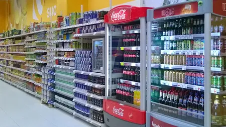 Veste proastă pentru consumatorii de băuturi răcoritoare. Anunțul făcut de marii producători din România: Consumatorii pot ajunge să opteze pentru alcool