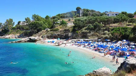 Grecia, destinația favorită a românilor pentru vara lui 2023. ”În România, de când au băgat tichete de vacanţă preţurile sunt crescute artificial şi servicii, ioc”