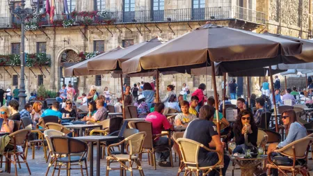 De câţi bani ai nevoie pentru a fi fericit? Studiile arată că românii sunt printre cei mai fericiţi oameni din Europa, deşi veniturile sunt printre cele mai mici